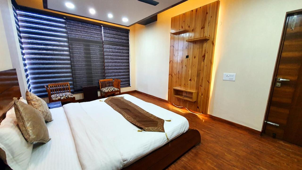 Wildleaf Kasauli Valley Homz Bed & Breakfast Exterior photo